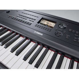 YAMAHA DGX670 B Keyboard 88 Tasten