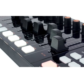 Studiologic SL MIXFACE controller