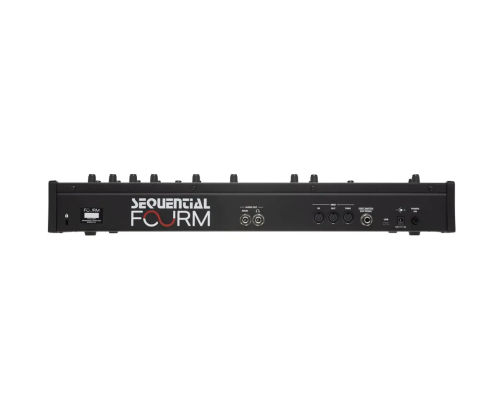 Sequential Fourm Synth analogico
