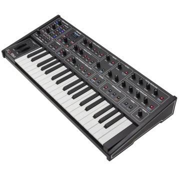 Sequential Fourm Synth analogico