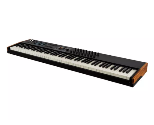 Arturia Keylab 88 Mk3 black controller