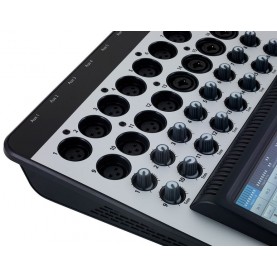 QSC TOUCHMIX16 Digital Mixer