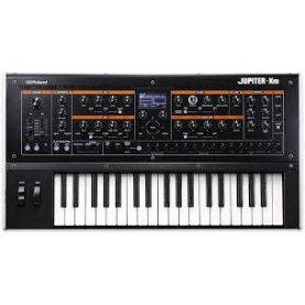 ROLAND JUPITER XM Synthétiseur numérique